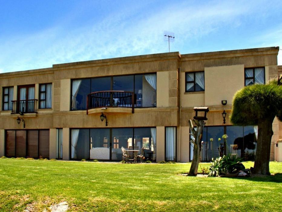 Casa Mia Guesthouse Тейбл-Вью Экстерьер фото