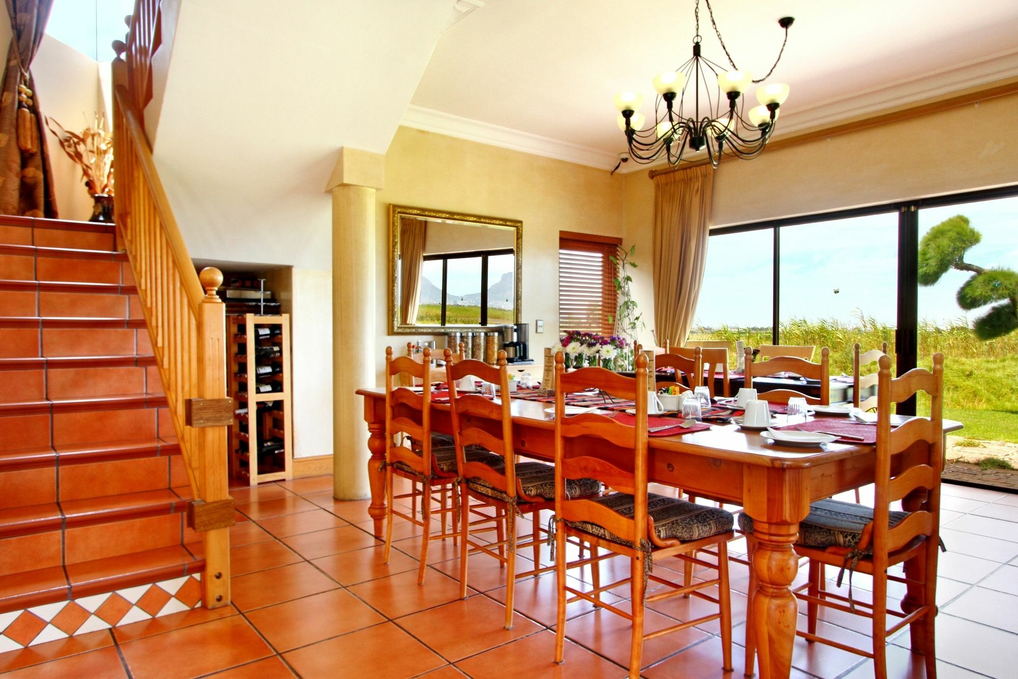 Casa Mia Guesthouse Тейбл-Вью Экстерьер фото