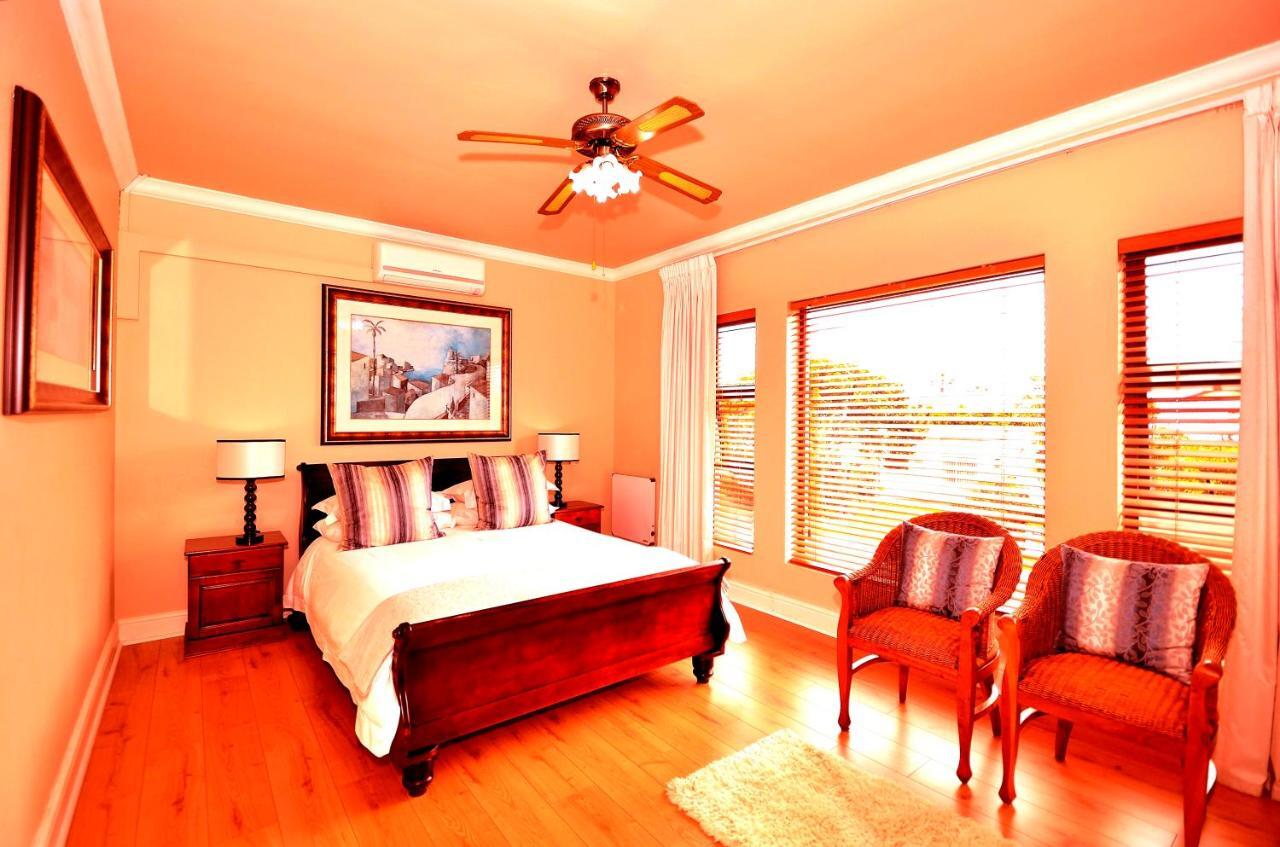 Casa Mia Guesthouse Тейбл-Вью Экстерьер фото